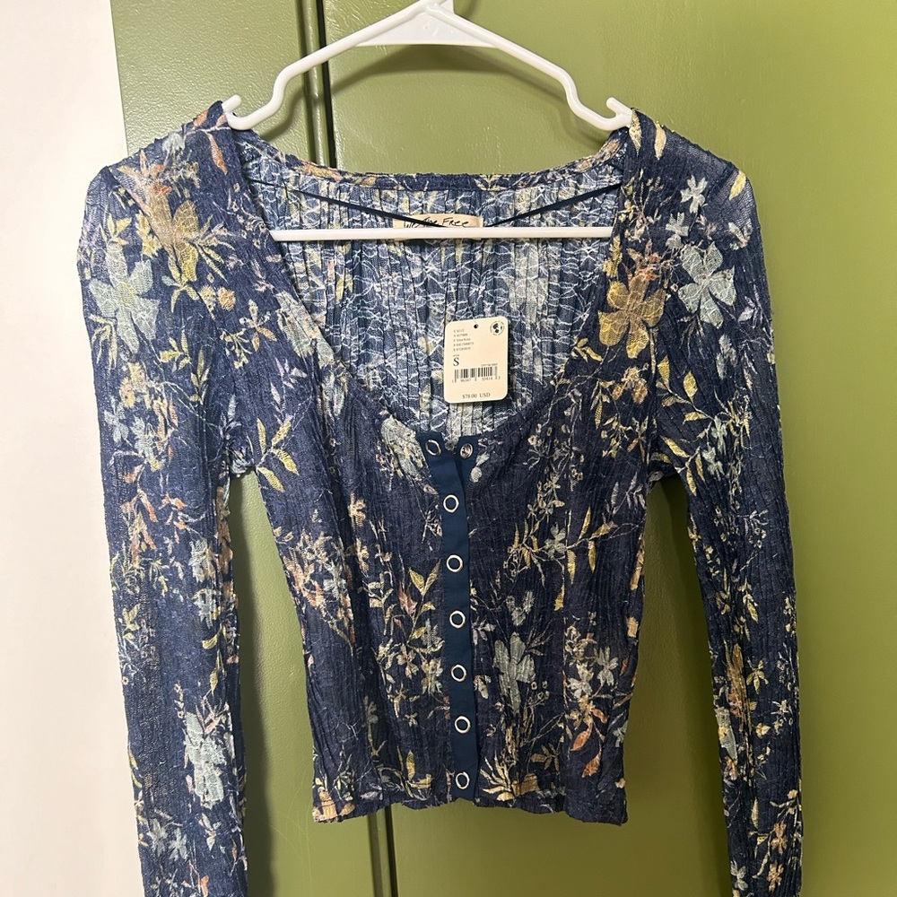 Never worn free people top